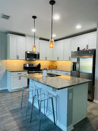 $2,600 | 1301 Flowing Tide Drive, Orlando, FL 32828