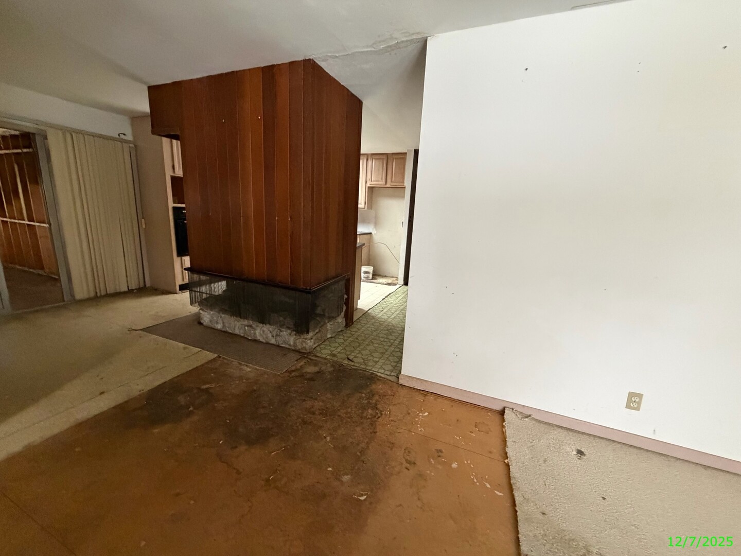 2 Walton Place Normal, IL 61761 - Photo 13 of 41 a view of a closet