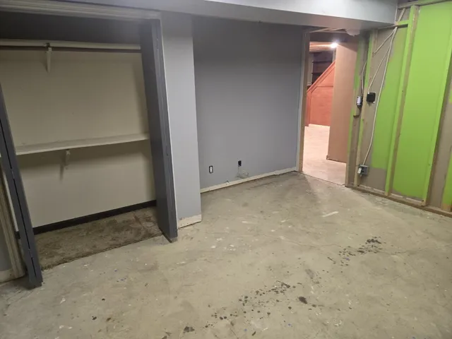 $179,900 | 2 Walton Place, Normal, IL 61761