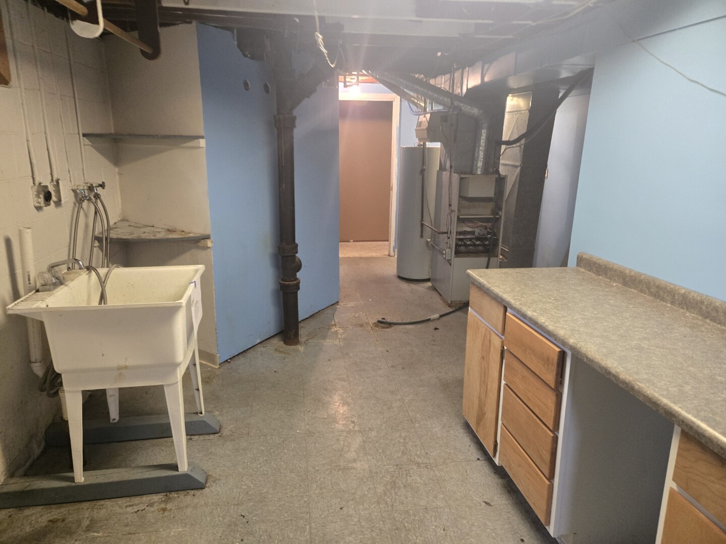 2 Walton Place Normal, IL 61761 - Photo 31 of 41 a spacious bathroom with a granite countertop sink and a mirror