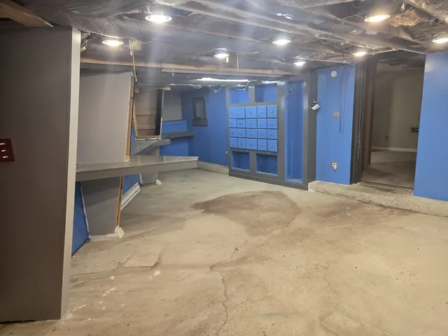 $179,900 | 2 Walton Place, Normal, IL 61761