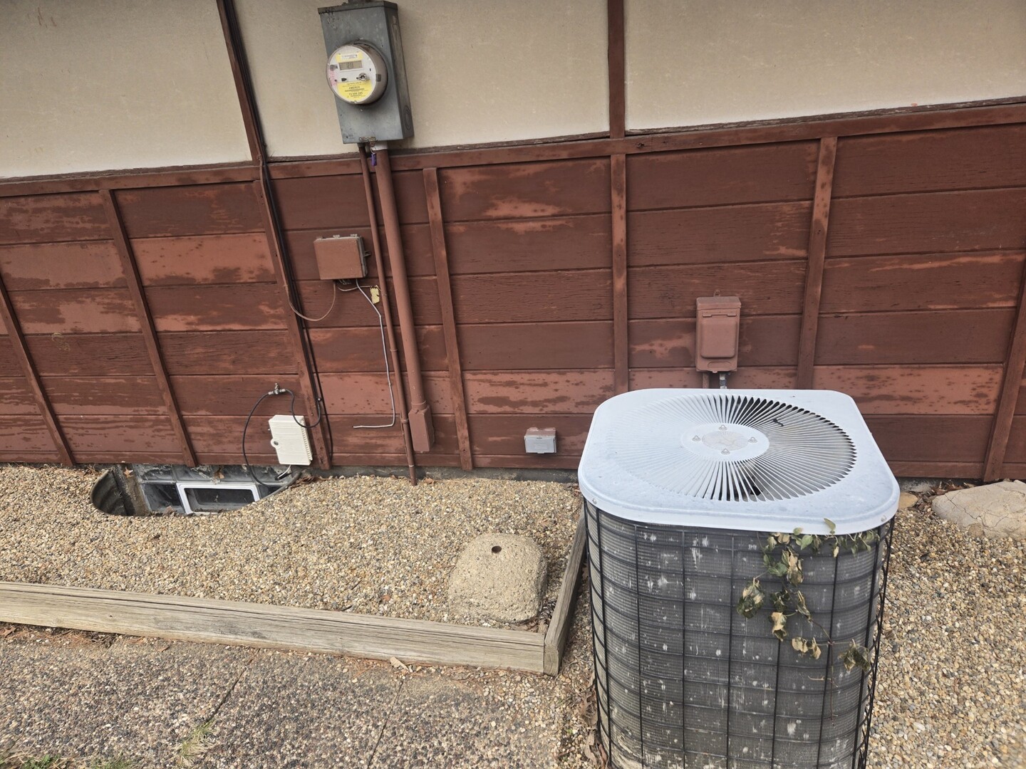2 Walton Place Normal, IL 61761 - Photo 41 of 41 a bathroom with a sink
