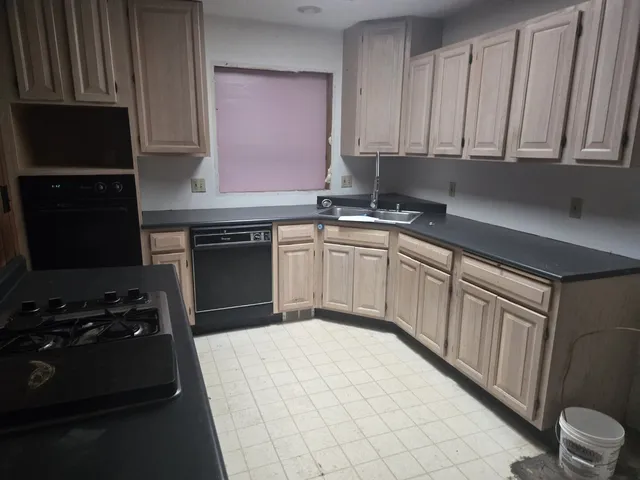 $179,900 | 2 Walton Place, Normal, IL 61761