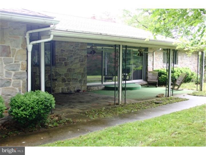 233 South Pleasantview Road Pottstown, PA 19464 - Photo 3 of 25 Porch