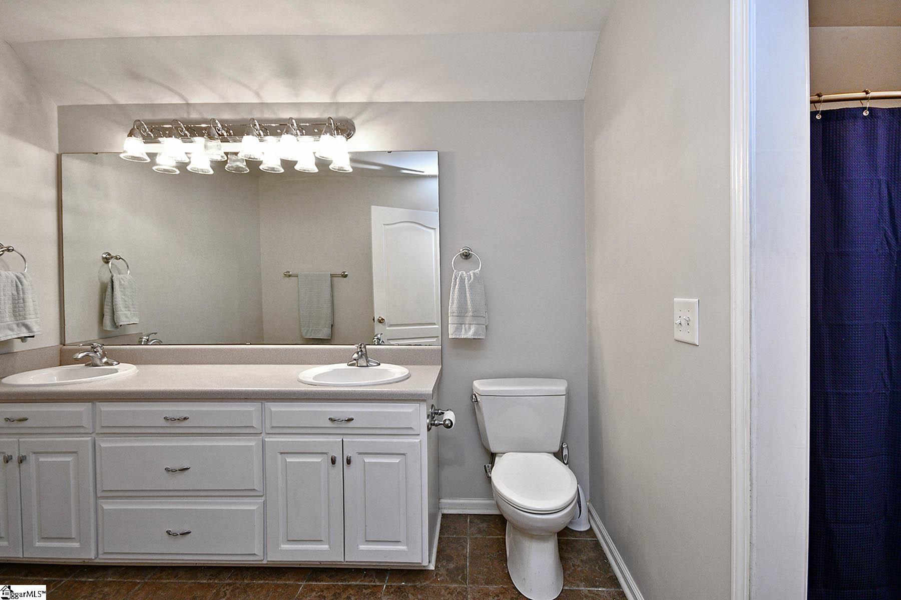 205 Inverness Way Easley, SC 29642 - Photo 27 of 36 Gallery Image 27