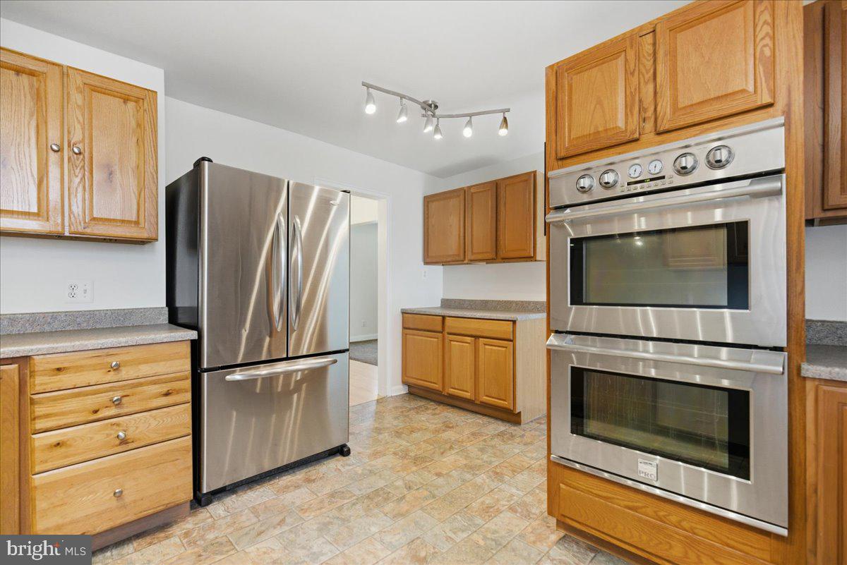 46564 Yorktown Road Lexington Park, MD 20653 - Photo 15 of 43 Spacious Kitchen with Double Oven