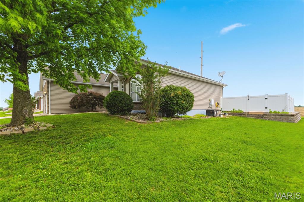 400 Mockingbird Lane Waterloo, IL 62298 - Photo 48 of 74
