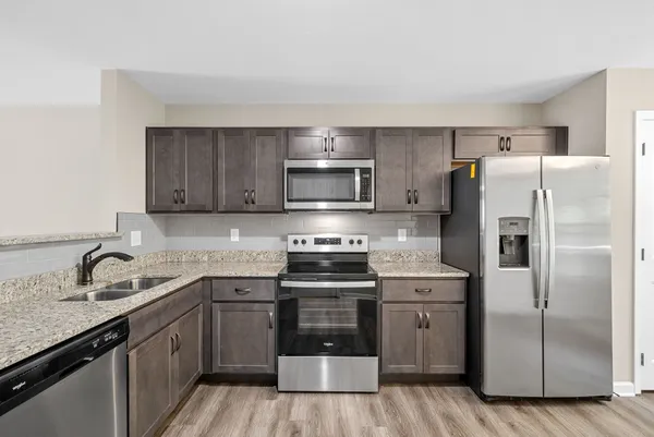 $1,275 | 431 Glenstone Springs Drive, Unit D, Clarksville, TN 37043