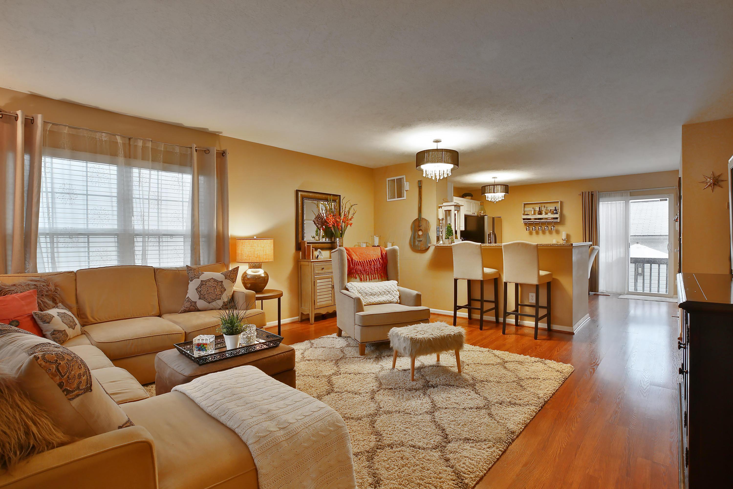 701 Lazelle Road Westerville, OH 43081 - Photo 2 of 32