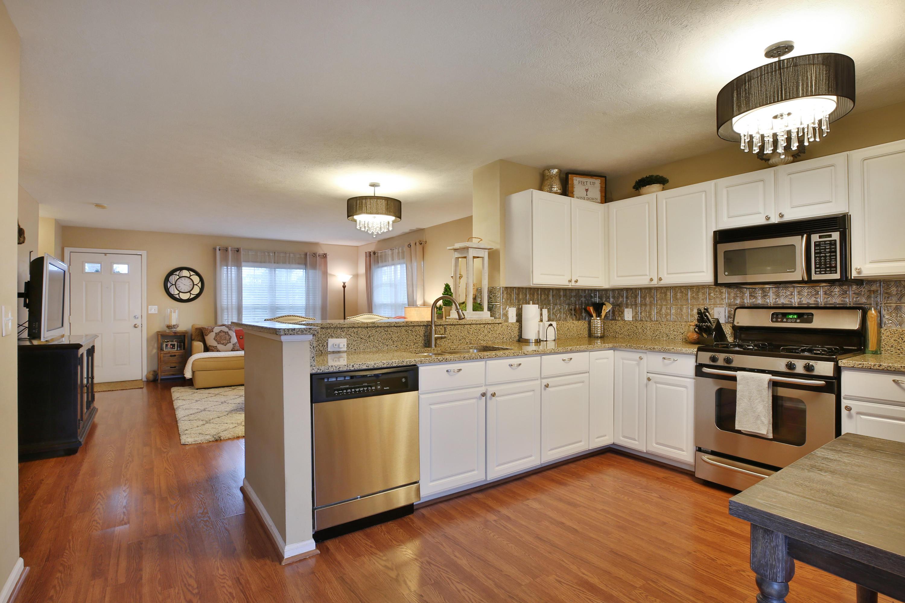 701 Lazelle Road Westerville, OH 43081 - Photo 9 of 32