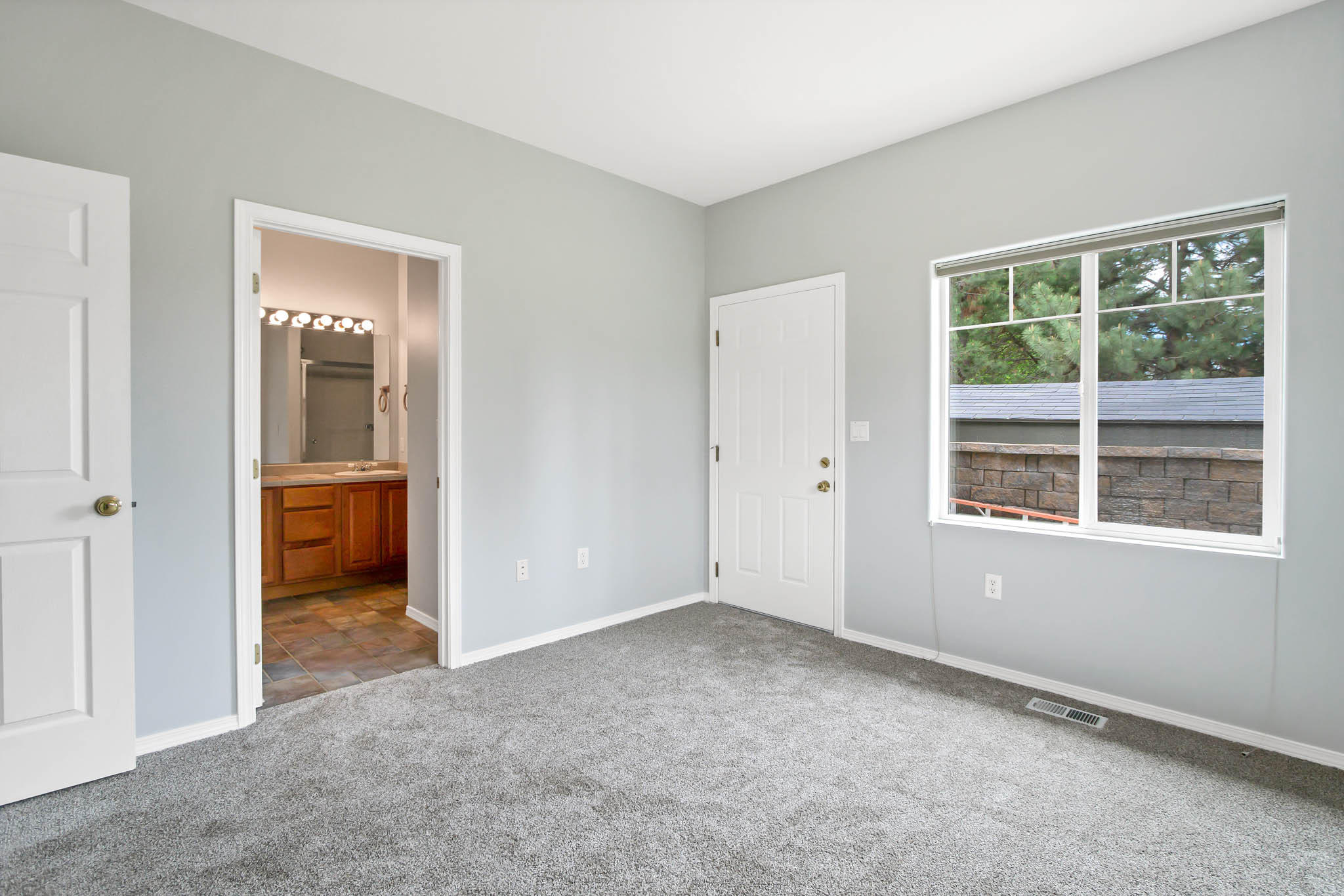 54891 Huntington Road Bend, OR 97707 - Photo 26 of 33 DSC00053