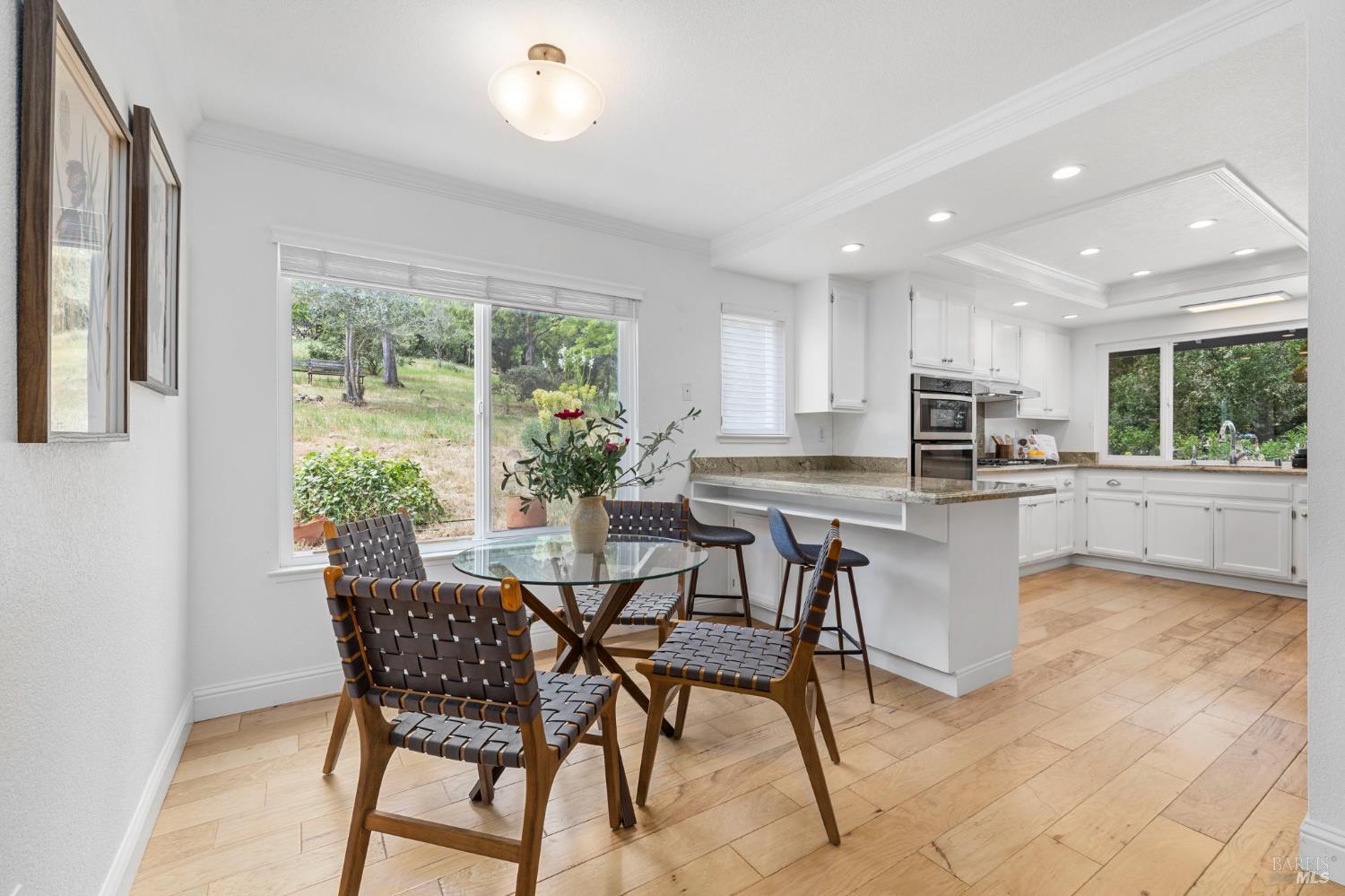 405 Crestridge Place Santa Rosa, CA 95409 - Photo 18 of 61 Breakfast nook from previous staging