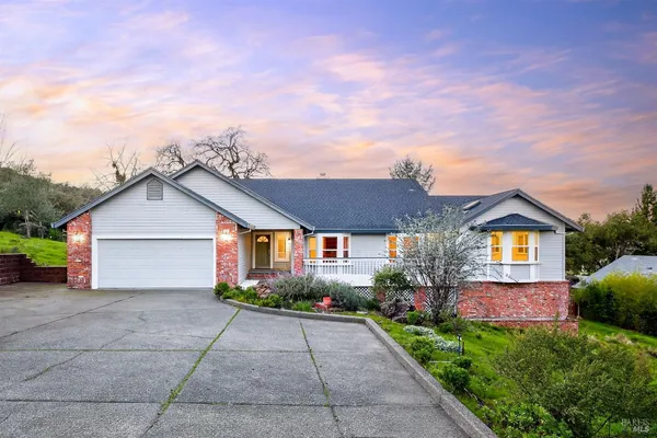 $1,199,000 | 405 Crestridge Place, Santa Rosa, CA 95409