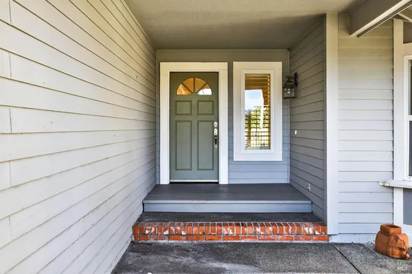 $1,199,000 | 405 Crestridge Place, Santa Rosa, CA 95409