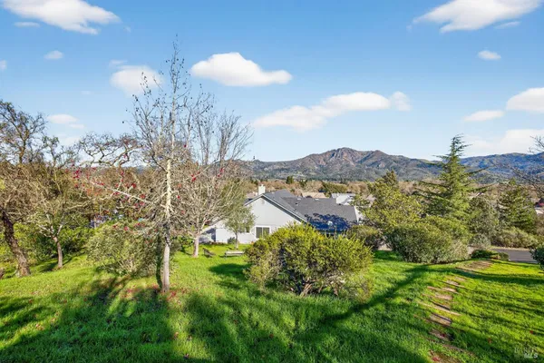 $1,199,000 | 405 Crestridge Place, Santa Rosa, CA 95409