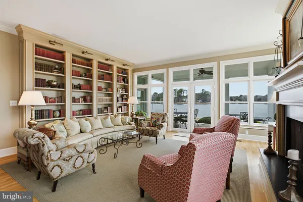 $1,125,000 | 62 Westbay Drive, Kilmarnock, VA 22482