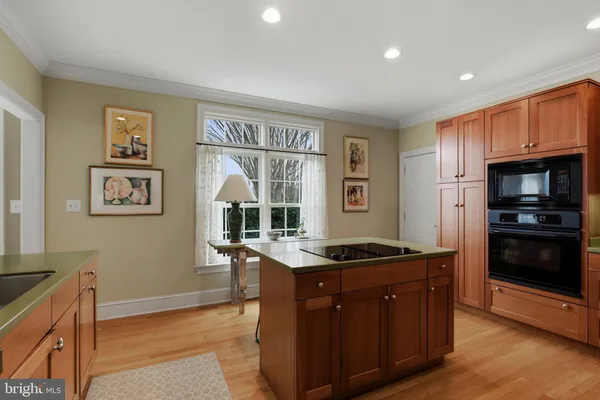 $1,125,000 | 62 Westbay Drive, Kilmarnock, VA 22482
