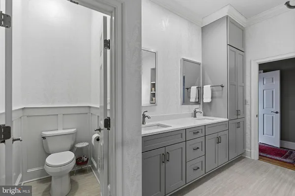 $1,125,000 | 62 Westbay Drive, Kilmarnock, VA 22482