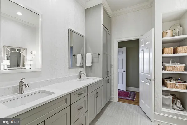 $1,125,000 | 62 Westbay Drive, Kilmarnock, VA 22482