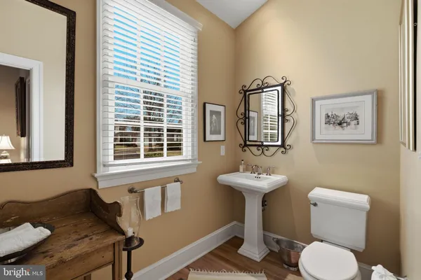 $1,125,000 | 62 Westbay Drive, Kilmarnock, VA 22482