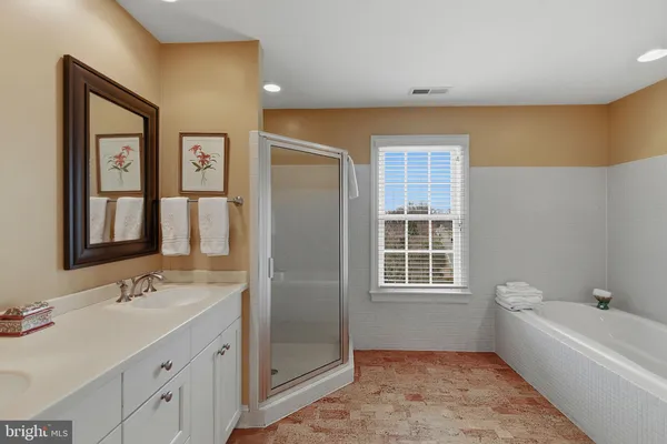 $1,125,000 | 62 Westbay Drive, Kilmarnock, VA 22482