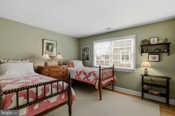 $1,125,000 | 62 Westbay Drive, Kilmarnock, VA 22482