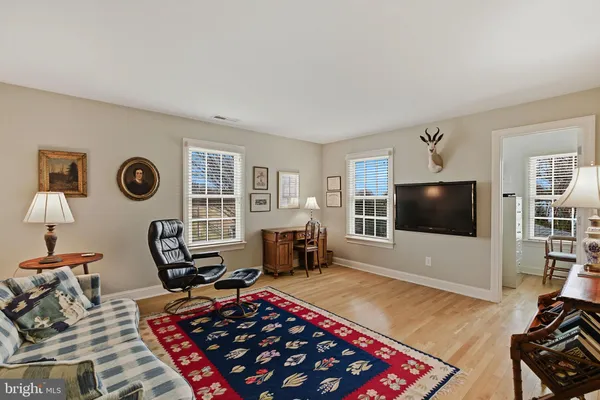 $1,125,000 | 62 Westbay Drive, Kilmarnock, VA 22482