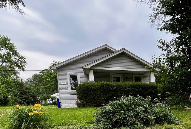 1010 North Summit Avenue Decatur, IL 62522 - Photo 2 of 21