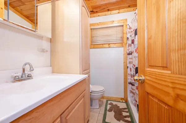 $599,000 | 32118 East Gunn Lake Trail, Marcell, MN 56657