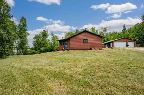 $599,000 | 32118 East Gunn Lake Trail, Marcell, MN 56657