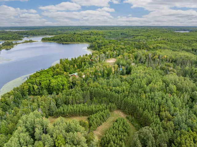 $599,000 | 32118 East Gunn Lake Trail, Marcell, MN 56657