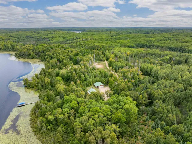 $599,000 | 32118 East Gunn Lake Trail, Marcell, MN 56657