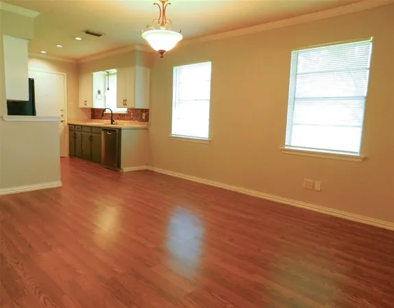 $1,695 | 3510 Sagebrush Drive, Denton, TX 76209