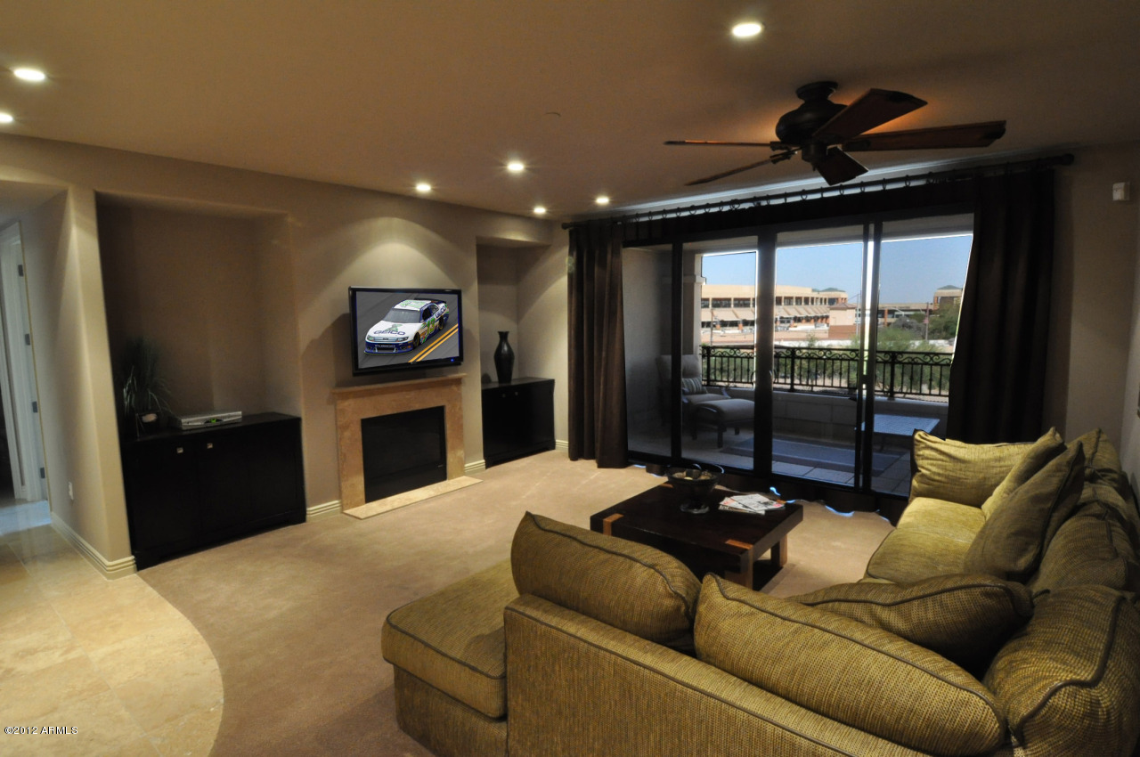 7175 East Camelback Road, Unit 3072 Scottsdale, AZ 85251 - Photo 7 of 17 Living room