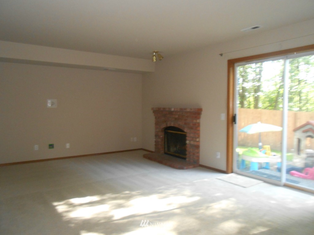20814 23rd Avenue Southeast Bothell, WA 98021 - Photo 11 of 13
