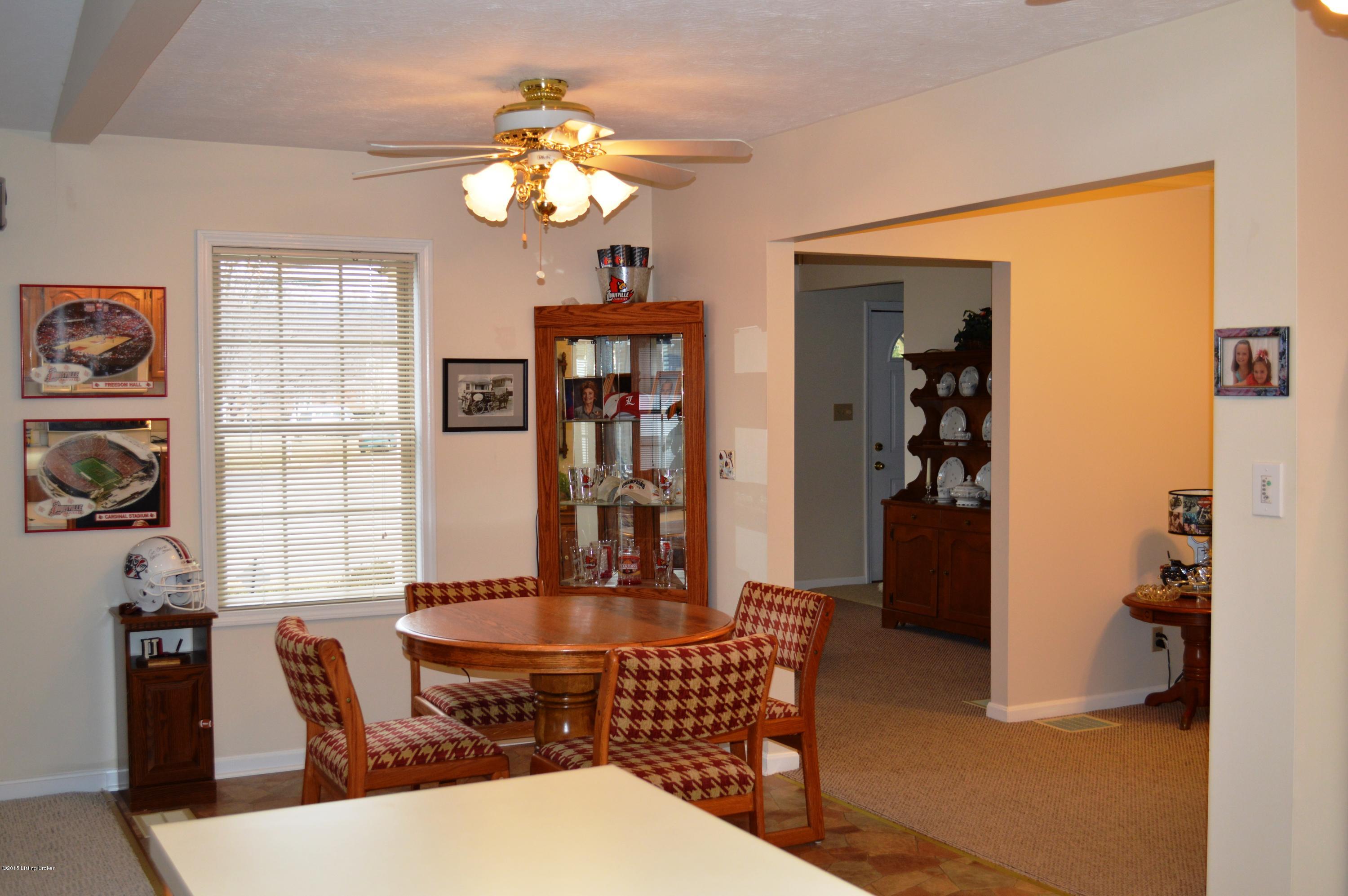 7121 Manslick Road Louisville, KY 40214 - Photo 15 of 37 DSC_0623