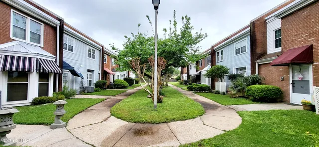 $130,000 | 928 Courthouse Road, Unit 25, Gulfport, MS 39507