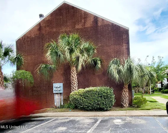 $115,000 | 928 Courthouse Road, Unit 25, Gulfport, MS 39507