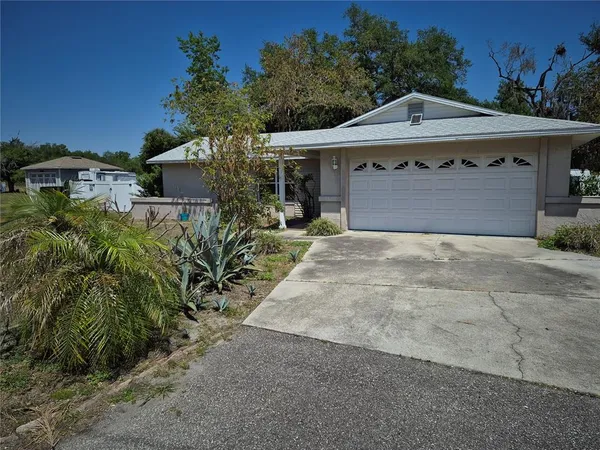$2,300 | 9802 Riverview Drive, Riverview, FL 33578