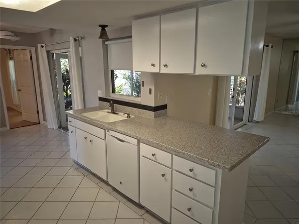 $2,300 | 9802 Riverview Drive, Riverview, FL 33578