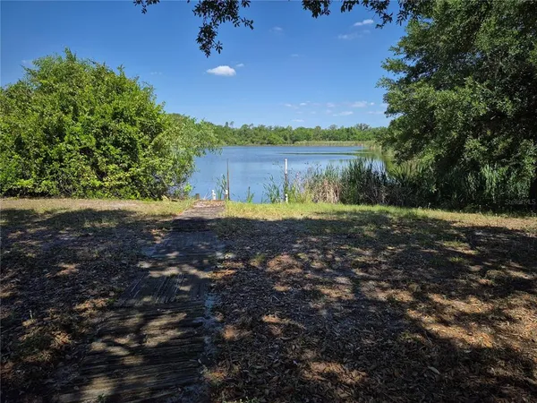 $2,300 | 9802 Riverview Drive, Riverview, FL 33578