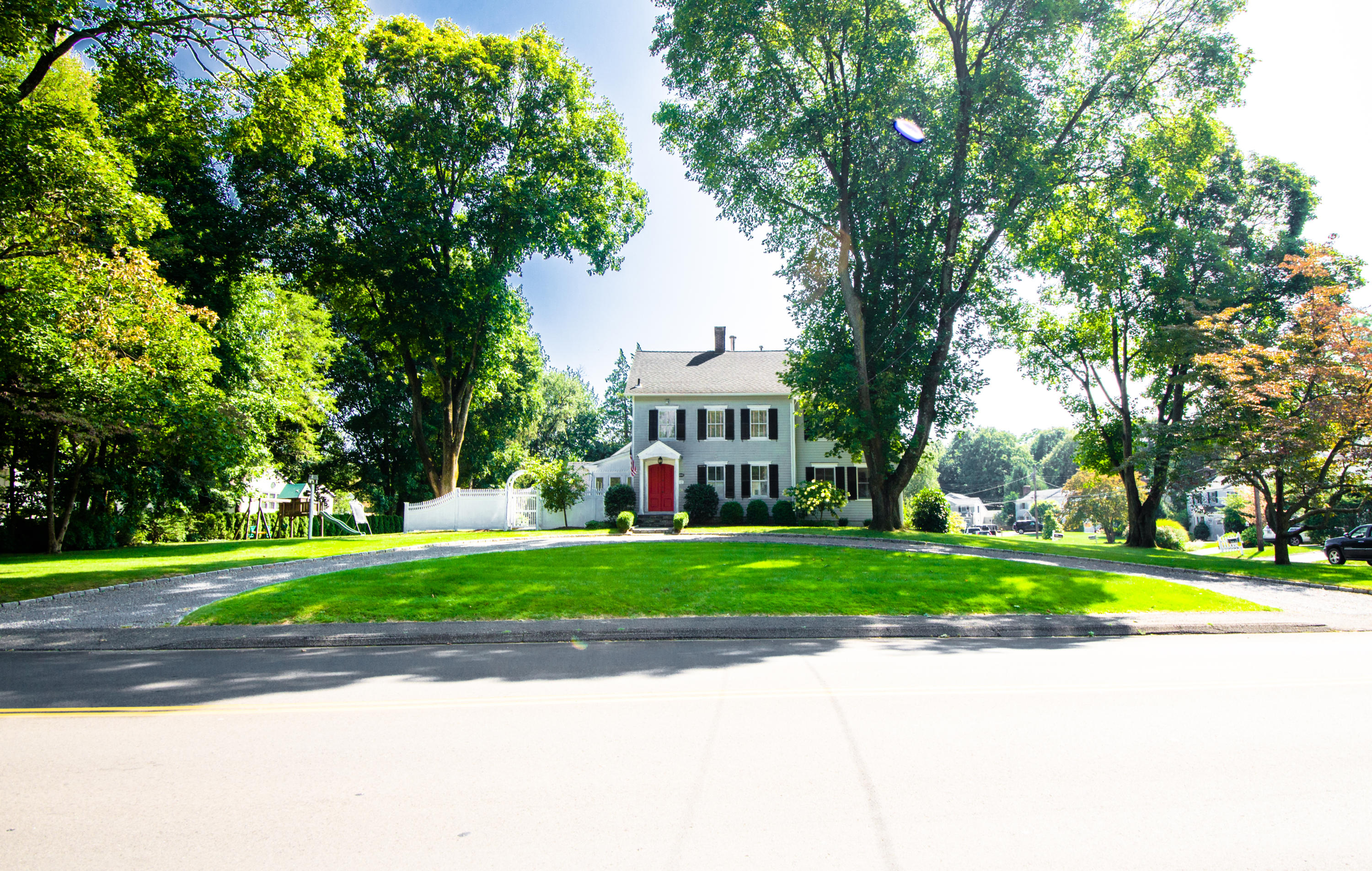 100 Hollow Tree Ridge Road Darien, CT 06820 - Photo 2 of 34 a view of a volley ball court