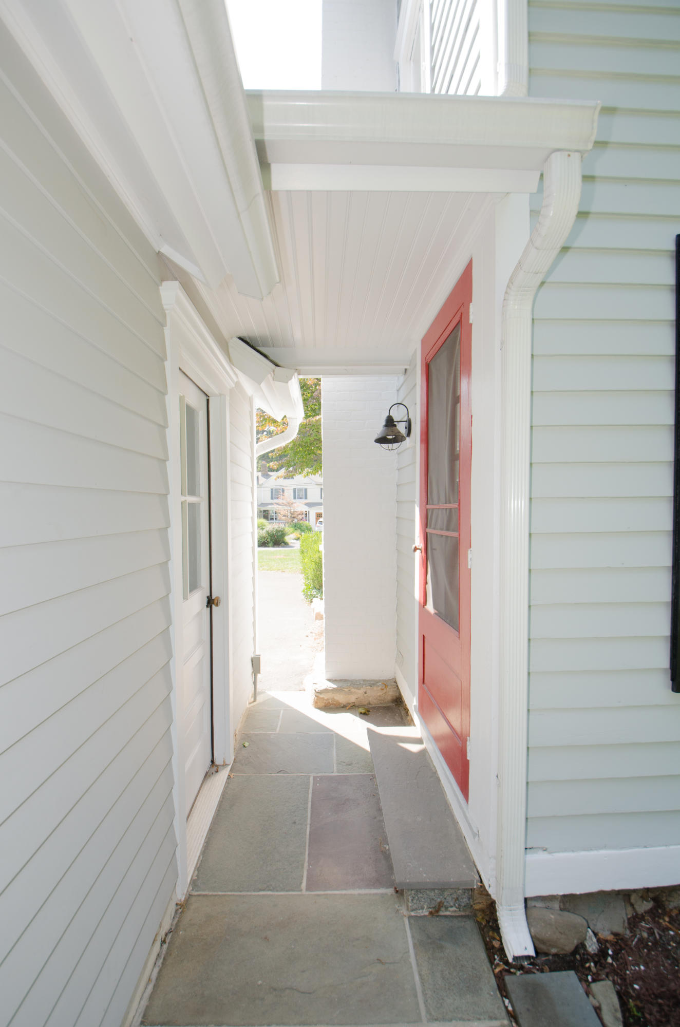 100 Hollow Tree Ridge Road Darien, CT 06820 - Photo 33 of 34 a view of an entryway door