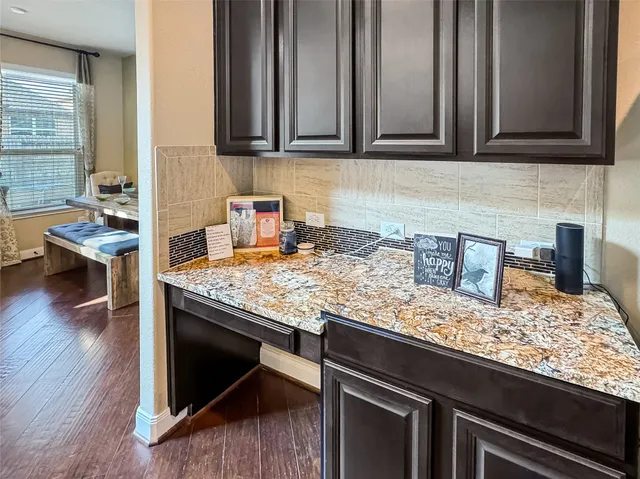 $737,000 | 4627 Auburn Brook Lane, Sugar Land, TX 77479