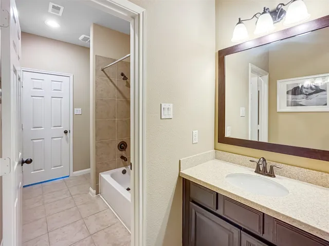 $737,000 | 4627 Auburn Brook Lane, Sugar Land, TX 77479