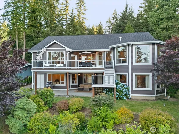 $1,150,000 | 180 East Westlake Drive North, Allyn, WA 98524