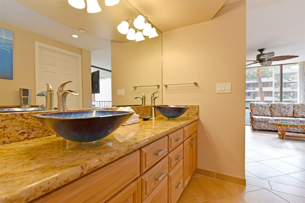 4327 Lower Honoapiilani Road, Unit 401 Lahaina, HI 96761 - Photo 19 of 30 Gallery Image 19