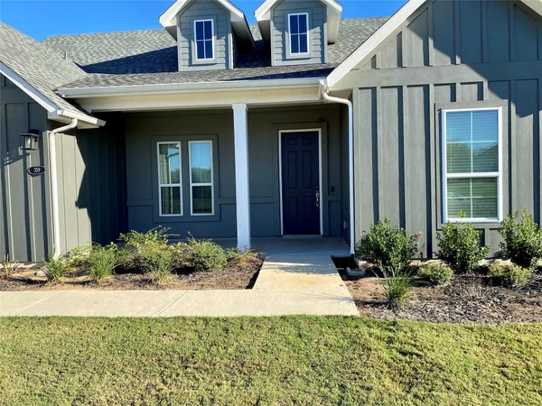 $2,850 | 359 Raptor Beak Way, Cedar Creek, TX 78612