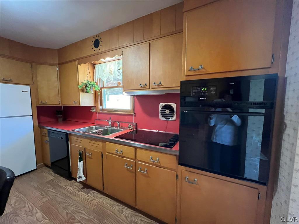 3331 Spring Valley Road Slatington, PA 18080 - Photo 4 of 34 Gallery Image 4