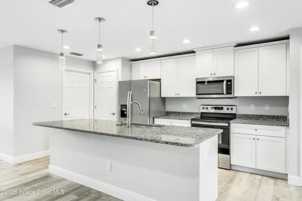 $2,100 | 1434 Weiman Road Southeast, Palm Bay, FL 32909